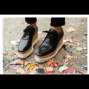 SOLD Black flatform shoes